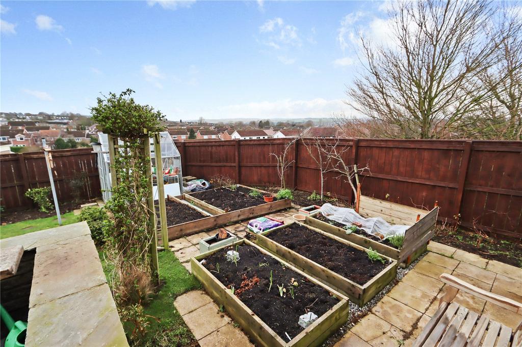 Rear Garden - Beds