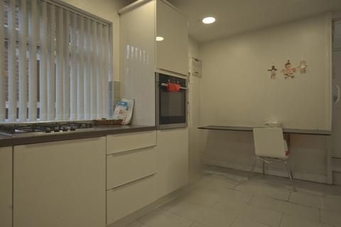 3 bedroom terraced house for sale, Wellington Street West, Salford, M7