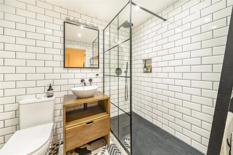 2 bedroom flat for sale, Palmers Road, Bethnal Green, London, E2
