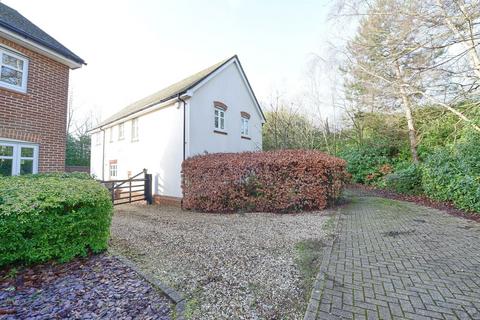 Farleigh Wallop Drive, Fleet GU51