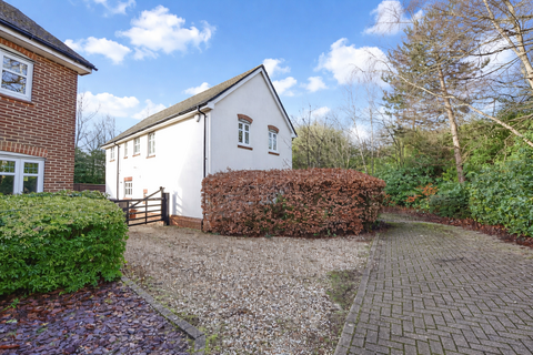 Farleigh Wallop Drive, Fleet GU51