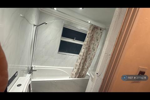 undefined, New Addington, Croydon, CR0