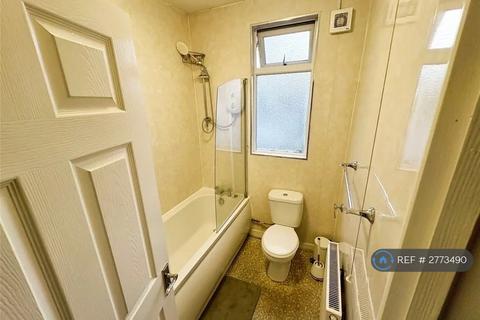 3 bedroom flat to rent, Brodie Place, Elgin, IV30