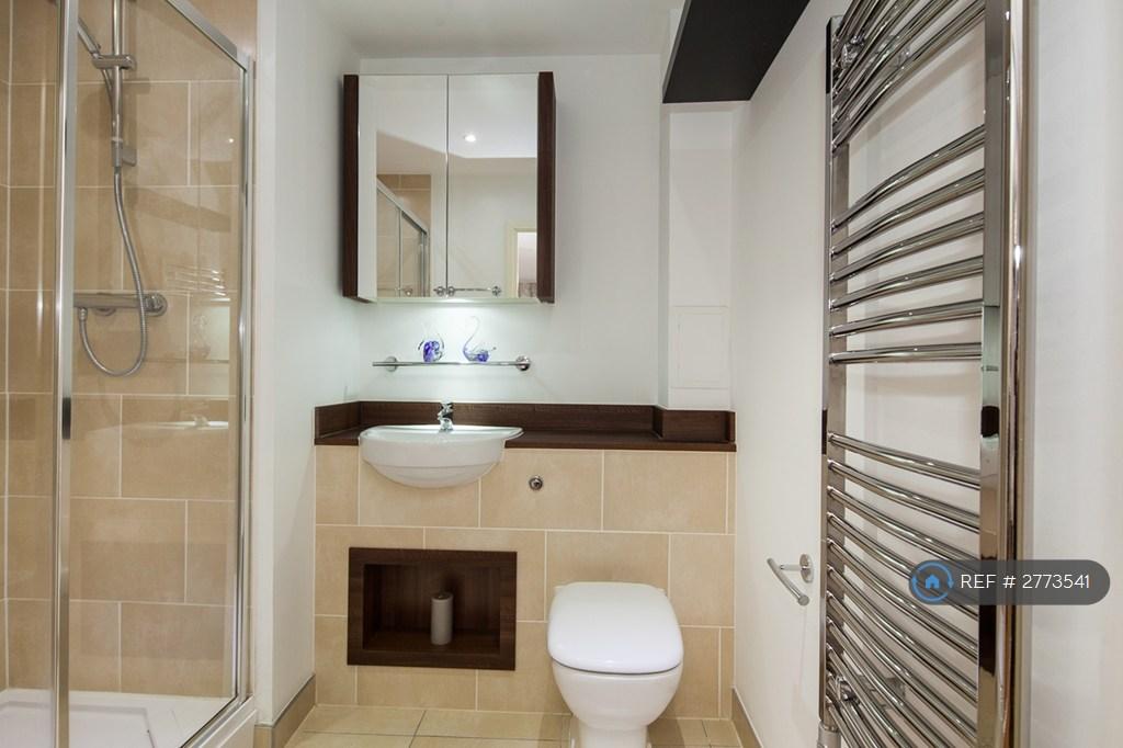 En Suite Bathroom