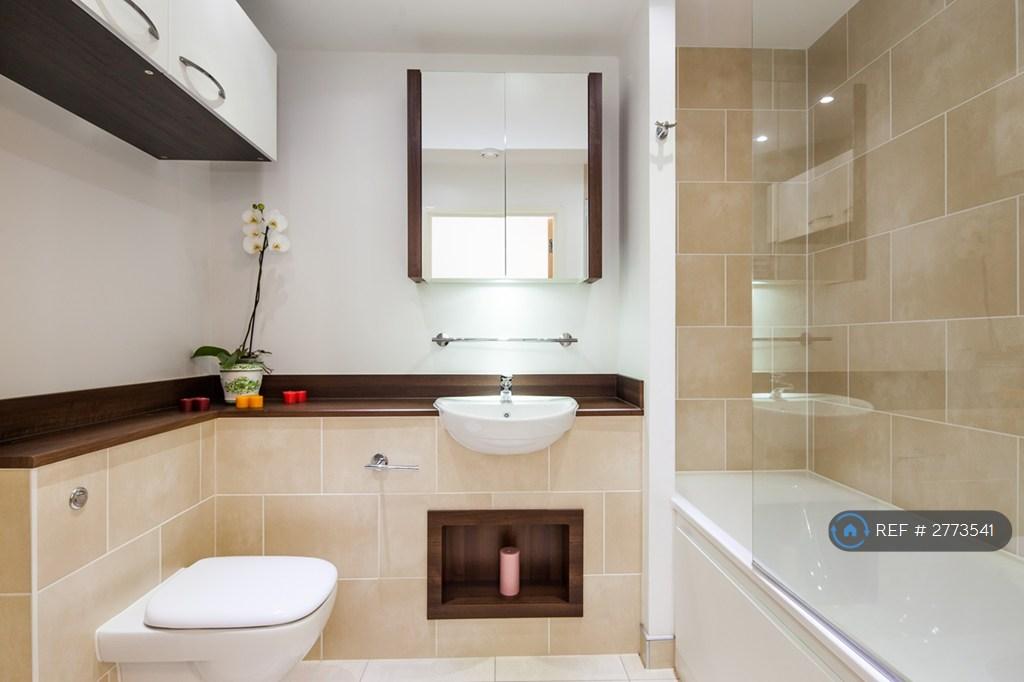 Main Bathroom