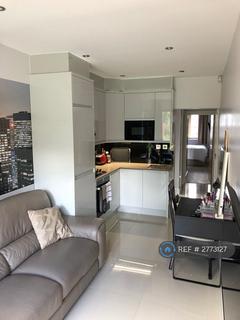 undefined, Barnfield, New Malden, KT3