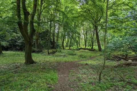undefined, the East side of Reading Road, Heckfield, RG27