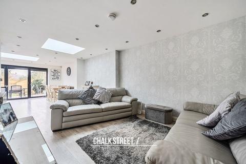 undefined, Alma Avenue, Hornchurch, RM12
