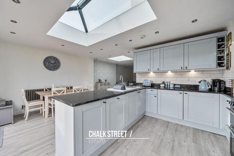 undefined, Alma Avenue, Hornchurch, RM12