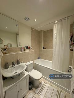 1 bedroom flat to rent, Paveley Court, London, NW7