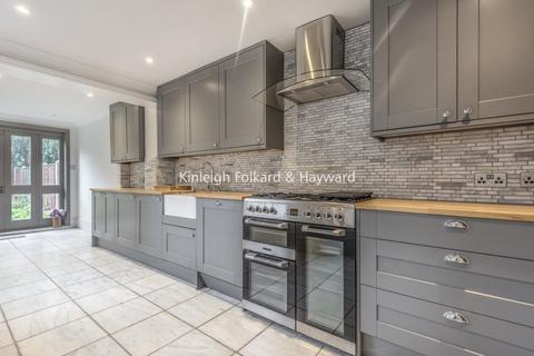 undefined, Glenthorne Road, London, N11
