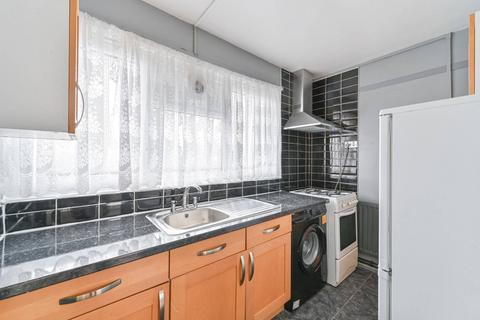 2 bedroom flat to rent, Marchwood Close, Camberwell, London, SE5