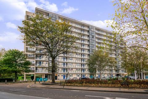 2 bedroom flat to rent, Marchwood Close, Camberwell, London, SE5