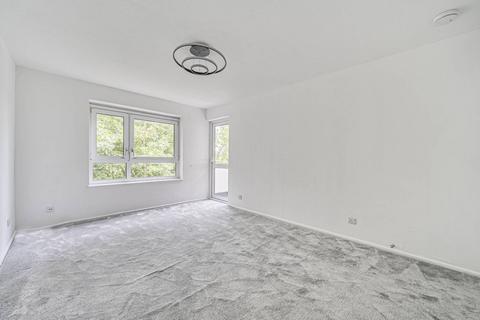 2 bedroom flat to rent, Hanselin Close, Stanmore, HA7
