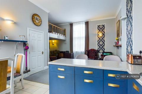 1 bedroom flat to rent, Steven Way, Ripon, HG4