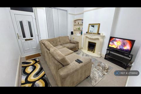 2 bedroom terraced house to rent, Sheridan Street, Leicester, LE2