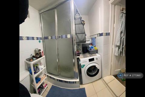 undefined, Walthamstow, London, E17
