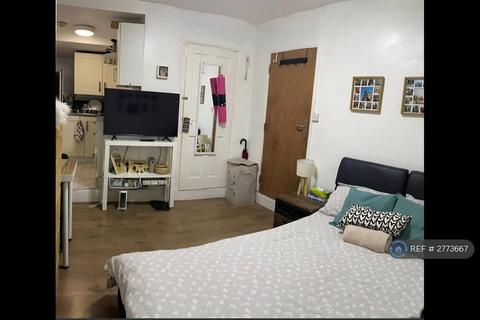 undefined, Walthamstow, London, E17
