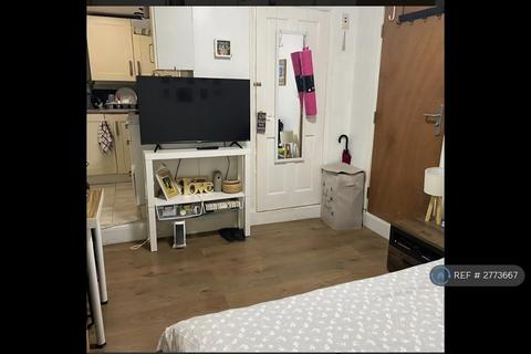 undefined, Walthamstow, London, E17