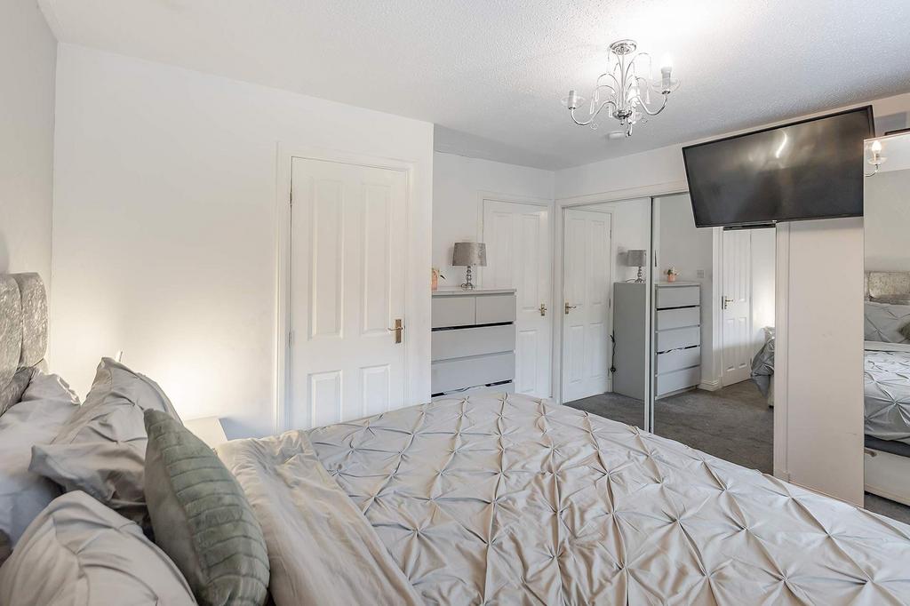 Principal Bedroom