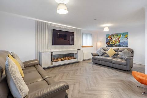 undefined, Bonhard Court, Bo'ness EH51