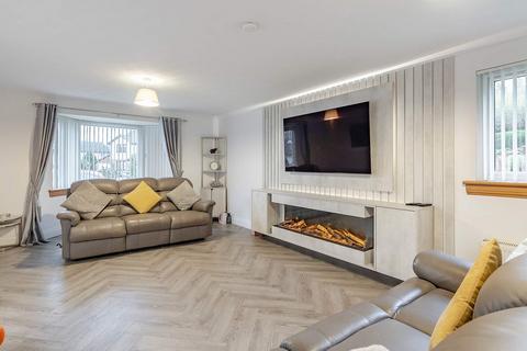 undefined, Bonhard Court, Bo'ness EH51