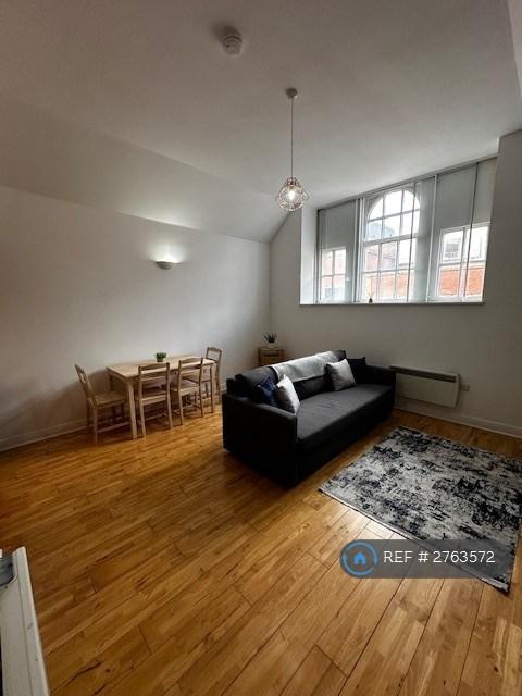 Lounge With Double Sofa Bed