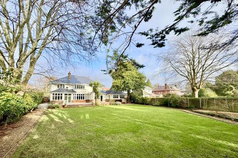 4 bedroom detached house for sale, Alyth Road, Talbot Woods, Bournemouth, BH3