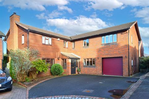 5 bedroom detached house for sale, Mitcham Court, Kingswood Oak, Shrewsbury