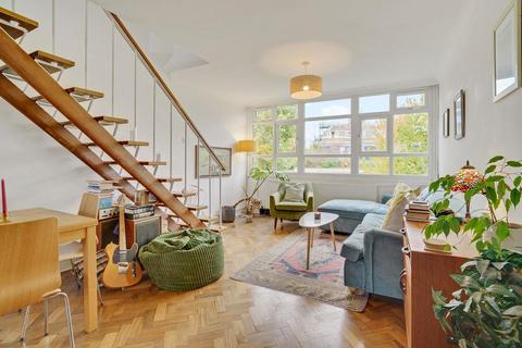2 bedroom flat for sale, Kersfield Road, London, SW15
