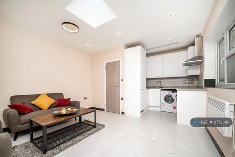 1 bedroom flat to rent, Porters Avenue, Dagenham, RM9