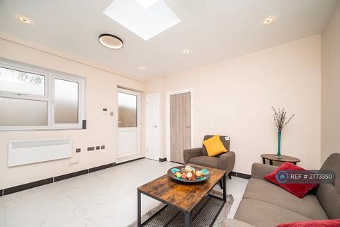 1 bedroom flat to rent, Porters Avenue, Dagenham, RM9