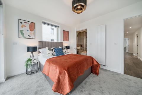 2 bedroom apartment to rent, 2 Woodlands Avenue, Acton W3