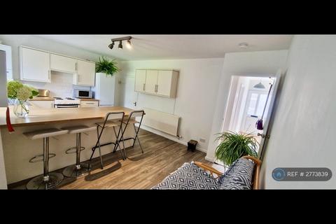 4 bedroom terraced house to rent, Hanover Street, Cheltenham, GL50