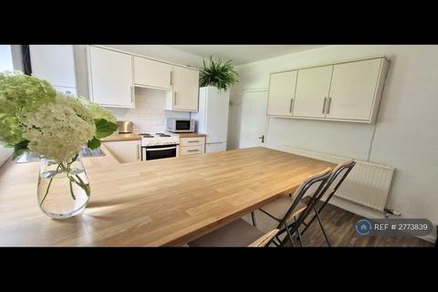 4 bedroom terraced house to rent, Hanover Street, Cheltenham, GL50