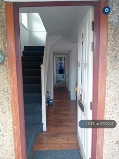 3 bedroom end of terrace house to rent, Verney Gardens, Dagenham, RM9
