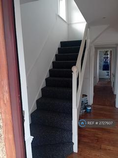 3 bedroom end of terrace house to rent, Verney Gardens, Dagenham, RM9