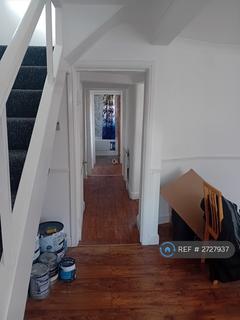 3 bedroom end of terrace house to rent, Verney Gardens, Dagenham, RM9