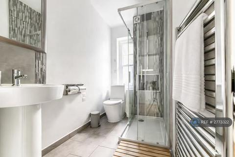 2 bedroom flat to rent, Liberty Street, London, SW9