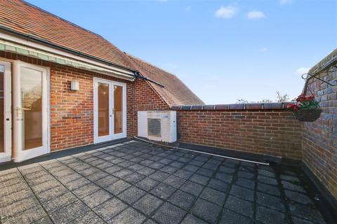 undefined, 32 Gills Hill, Radlett WD7