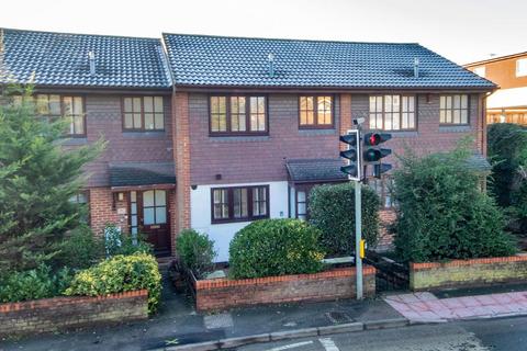 Main Road, Longfield, Kent, DA3 7QZ