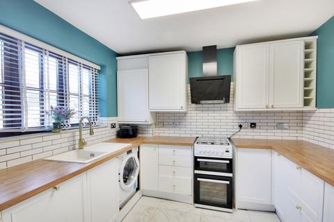 undefined, Main Road, Longfield, Kent, DA3 7QZ