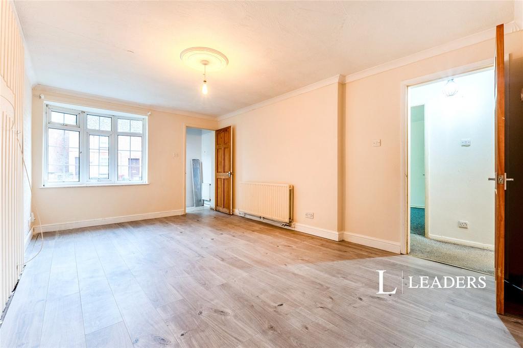 Living Area (2)