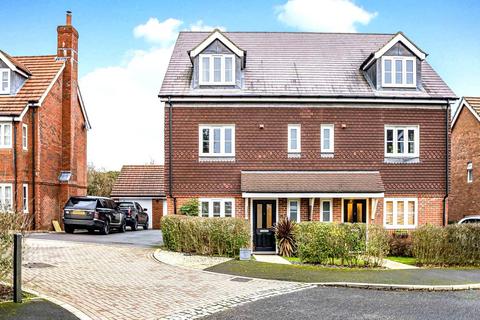 Rowden Way, Alton, Hampshire, GU34
