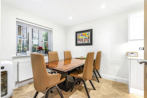 undefined, Rowden Way, Alton, Hampshire, GU34
