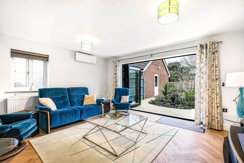 undefined, Rowden Way, Alton, Hampshire, GU34