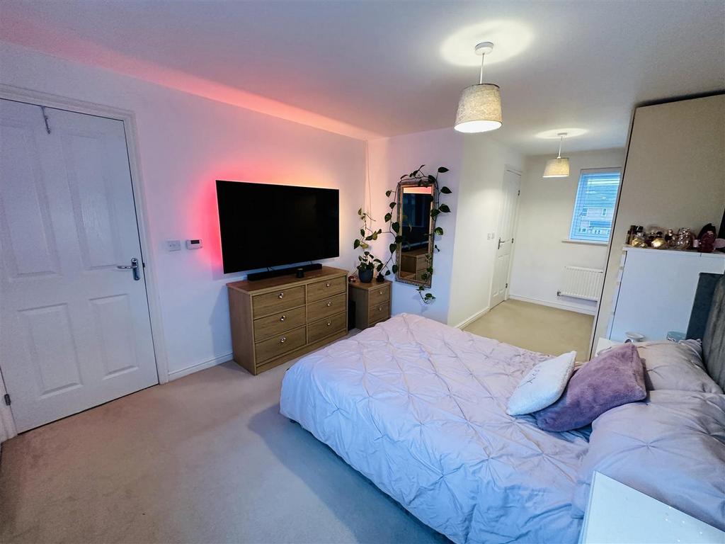 Bed1.1.jpg