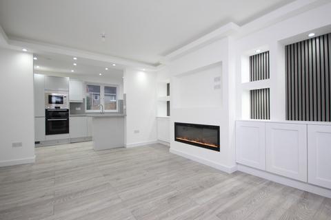 3 bedroom end of terrace house for sale, Aberfeldy Avenue, Airdrie, ML6