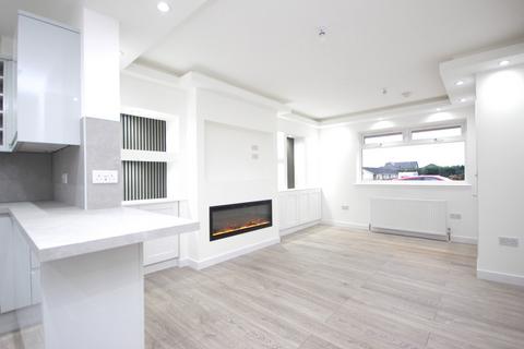 3 bedroom end of terrace house for sale, Aberfeldy Avenue, Airdrie, ML6
