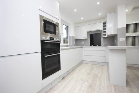 3 bedroom end of terrace house for sale, Aberfeldy Avenue, Airdrie, ML6